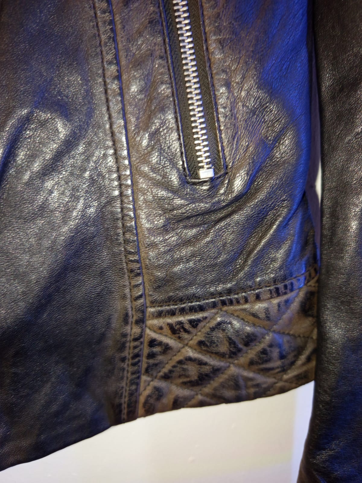 Giubbotto in pelle stile bikers - immagine 3